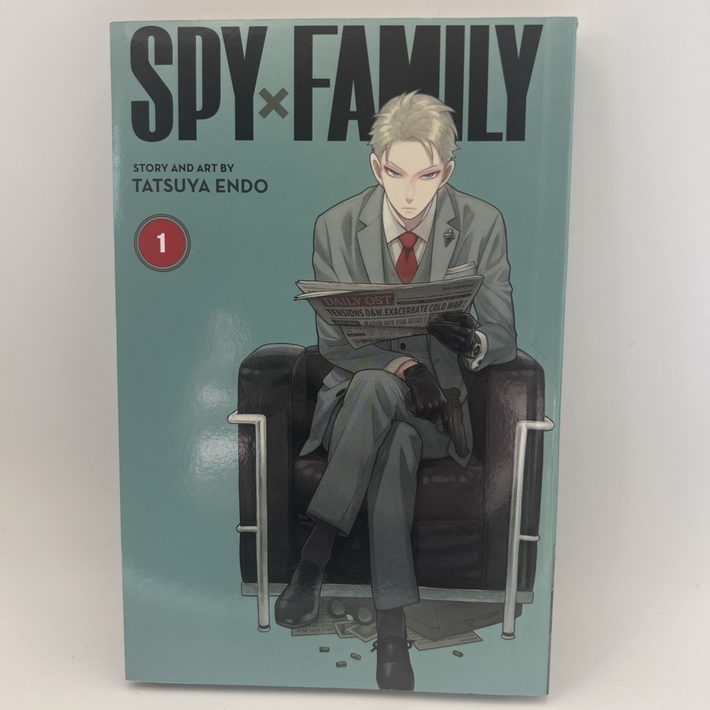 Spy x Family, Vol. 1 (1) - Paperback By Endo, Tatsuya - VERY GOOD